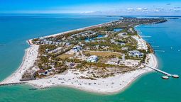 La playa de Florida de aguas cristalinas que pocos conocen y es un paraíso terrenal