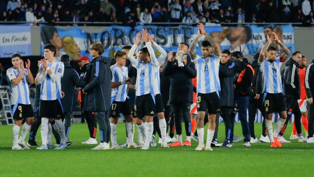 Dos jugadores de la Selección argentina en el once ideal de CONMEBOL. Foto: Nicolás Ríos/UNO