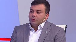 El intendente de Las Heras, Francisco Lo Presti, se quejó de que la figura del Jefe de Gabinete, Manuel Adorni vaya a empañar la inauguración del parque solar El Quemado. El intendente de Las Heras, Francisco Lo Presti, se quejó de que la figura del Jefe de Gabinete, Manuel Adorni vaya a empañar la inauguración del parque solar El Quemado.