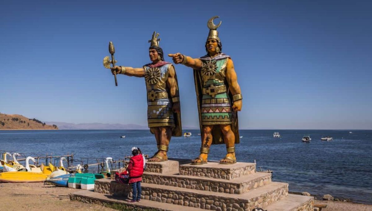 Situada a 3.812 metros sobre el nivel del mar, esta ciudad ofrece paisajes andinos únicos en América del Sur y el mundo. Situada a 3.812 metros sobre el nivel del mar, esta ciudad ofrece paisajes andinos únicos en América del Sur y el mundo. 