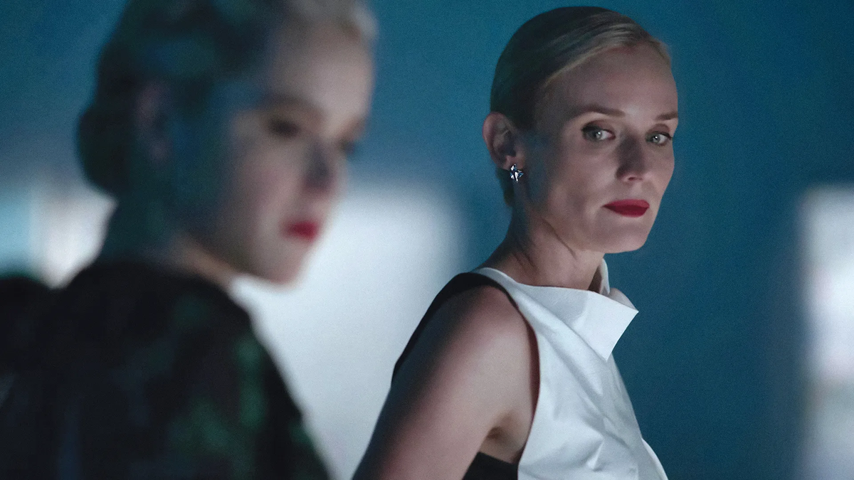 "Swimming with Sharks" es un thriller de acción protagonizado por Kiernan Shipka y Diane Kruger. Imagen: Prime Video "Swimming with Sharks" es un thriller de acción protagonizado por Kiernan Shipka y Diane Kruger. Imagen: Prime Video