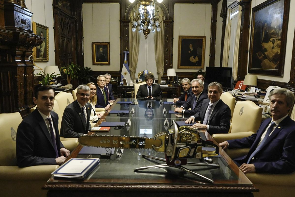 Javier Milei recibió en Casa Rosada al secretario del Tesoro de Estados Unidos.