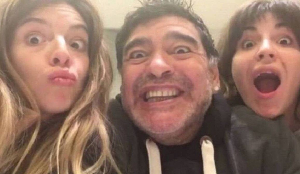 Dalma a Maradona: Junto mis pedazos y no me imagino como va a ser mi vida sin vos