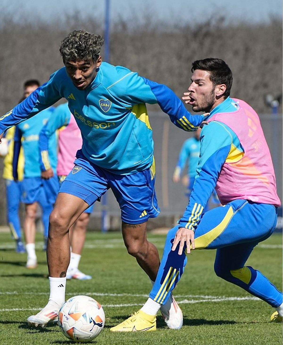 Cristian Medina podría irse de Boca en este mercado de pases. Cristian Medina podría irse de Boca en este mercado de pases.