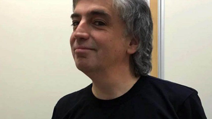 El pediatra del Garrahan le sacó nueve fotos a dos nenas dentro del hospital