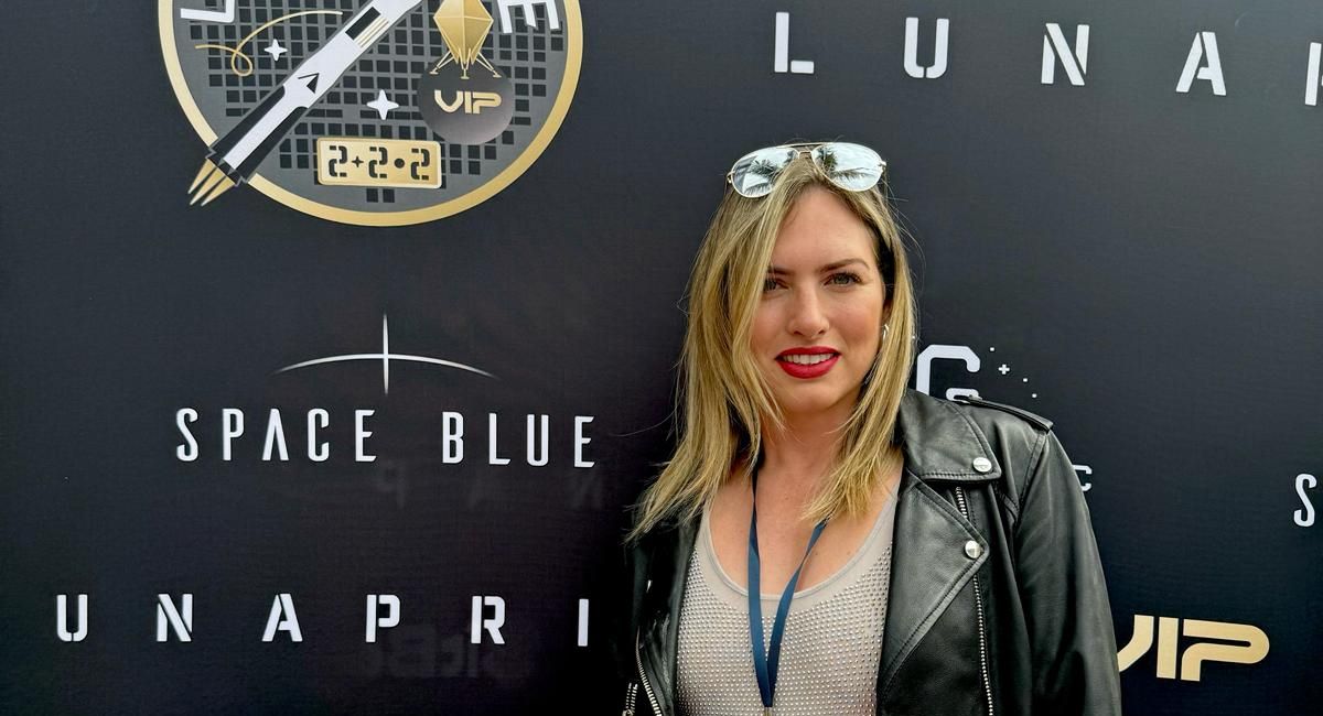 La celebrada artista visual conceptual y líder de pensamiento, Luli Sulichin.