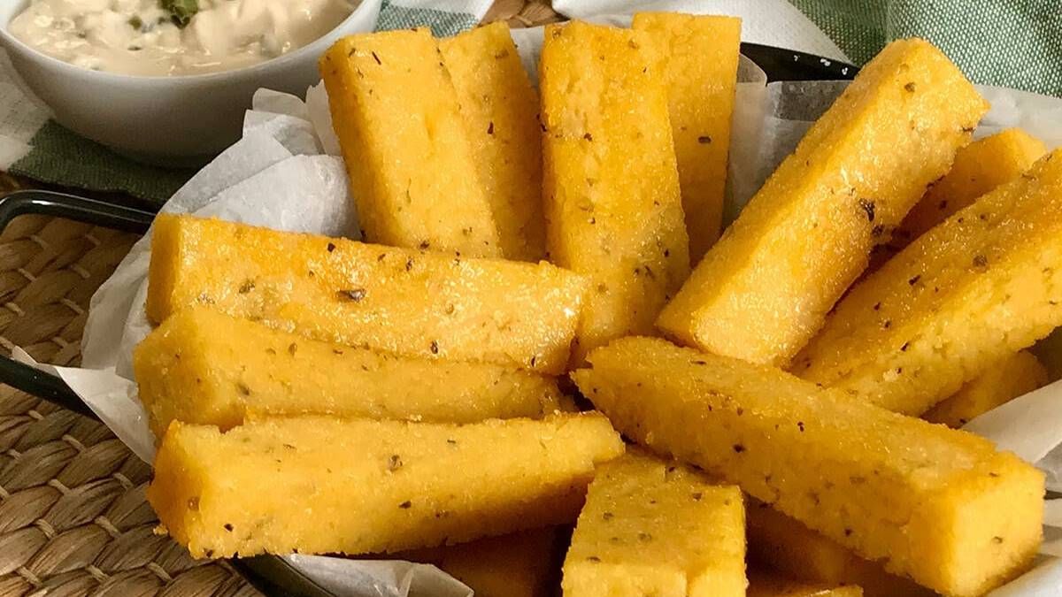 Recetas: cómo hacer bastoncitos de polenta en 10 minutos.