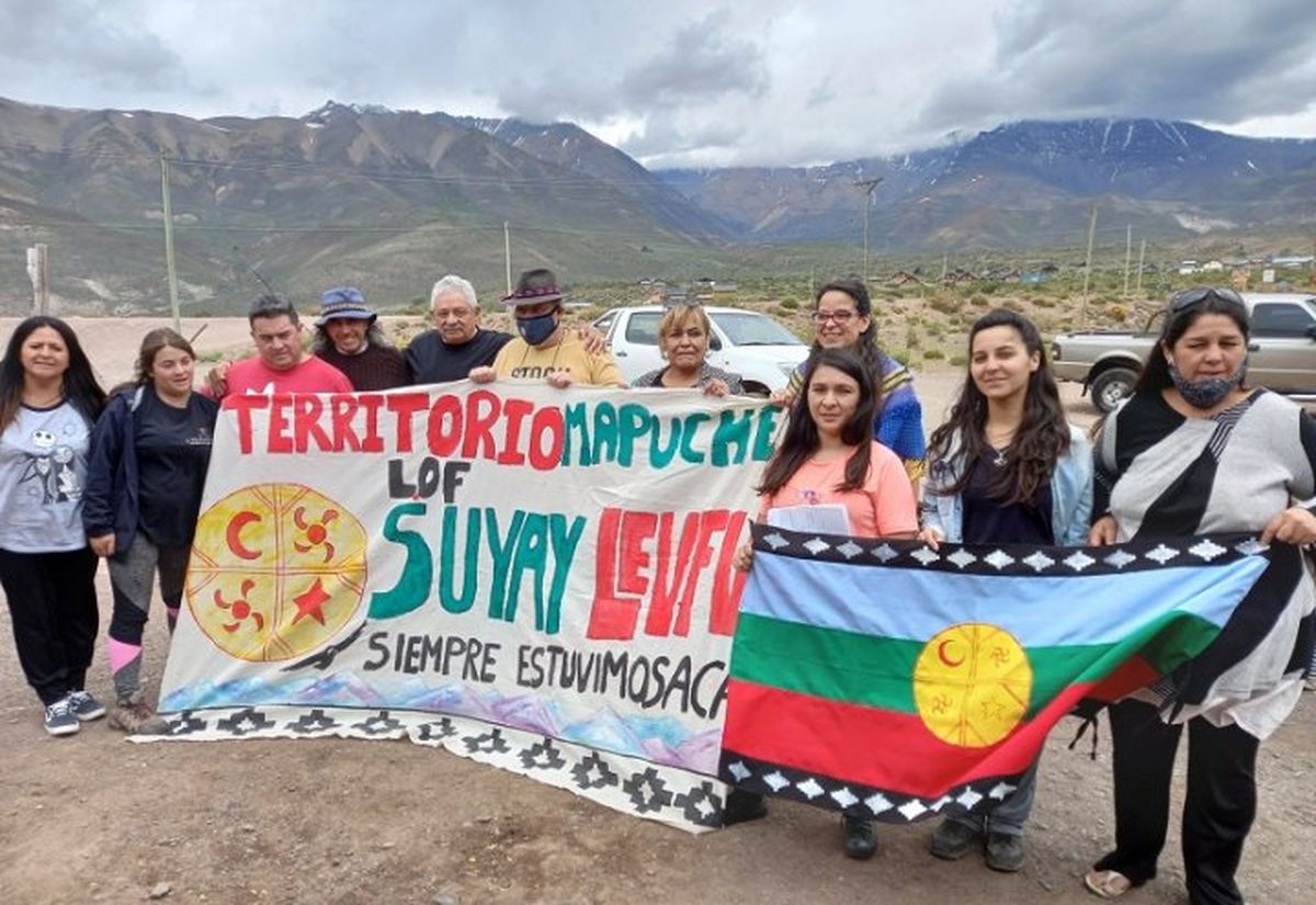 Los pobladores de la comunidad Lof Suyai Leufu pidiendo el reconocimiento de las tierras de Malargüe