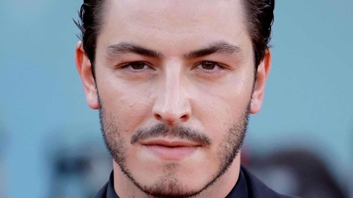 Boran Kuzum (Firat), con un personaje que te conquistará, brilla en la película de Netflix.