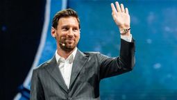 Messi se ha transformado en un empresario del fútbol. Messi se ha transformado en un empresario del fútbol.