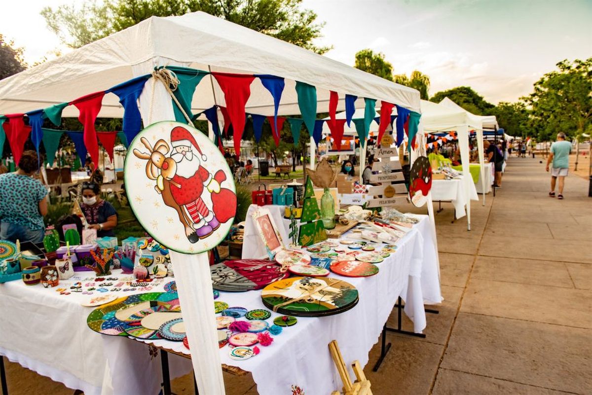 Mansa Feria de Regalos se instala en el Parque San Martín con ofertas para Papá Noel. Mansa Feria de Regalos se instala en el Parque San Martín con ofertas para Papá Noel.