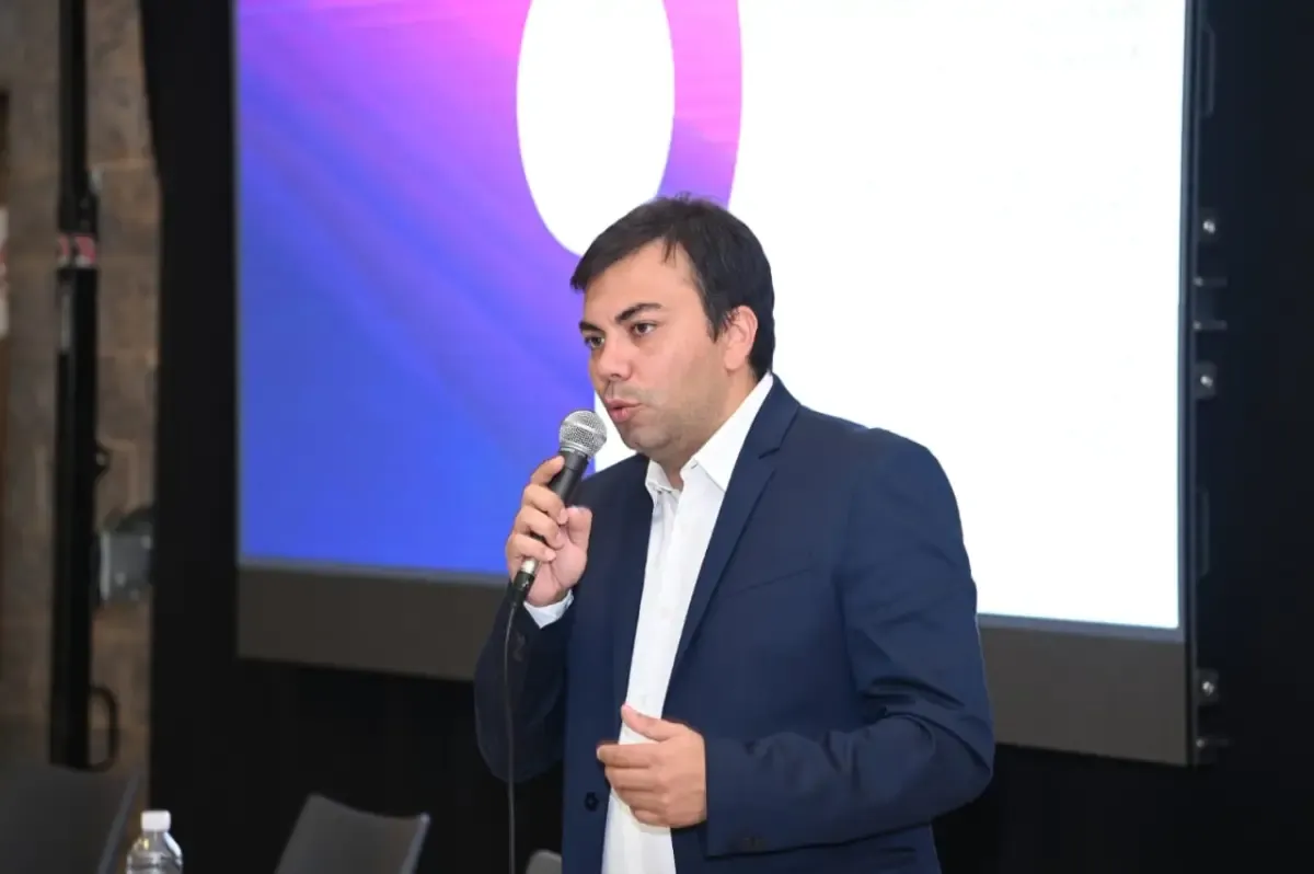 Francisco Lo Presti aseguró que la fiesta de la Vendimia de Las Heras está garantizada, pero que será un show acotado al presupuesto disponible. Francisco Lo Presti aseguró que la fiesta de la Vendimia de Las Heras está garantizada, pero que será un show acotado al presupuesto disponible.