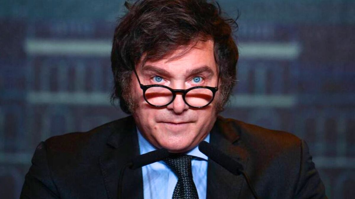 Javier Milei oficializó una polémica medida.
