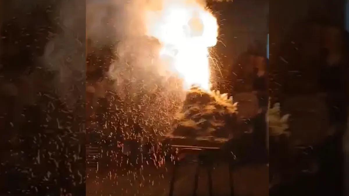 En Pergamino. Diez alumnos resultaron heridos producto de una explosión en una feria de ciencia escolar. En Pergamino. Diez alumnos resultaron heridos producto de una explosión en una feria de ciencia escolar. 