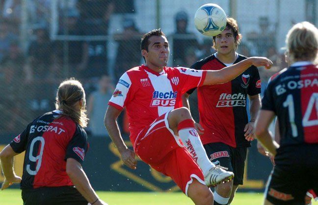 Unión se lo empató a Colón en un emotivo clásico santafesino