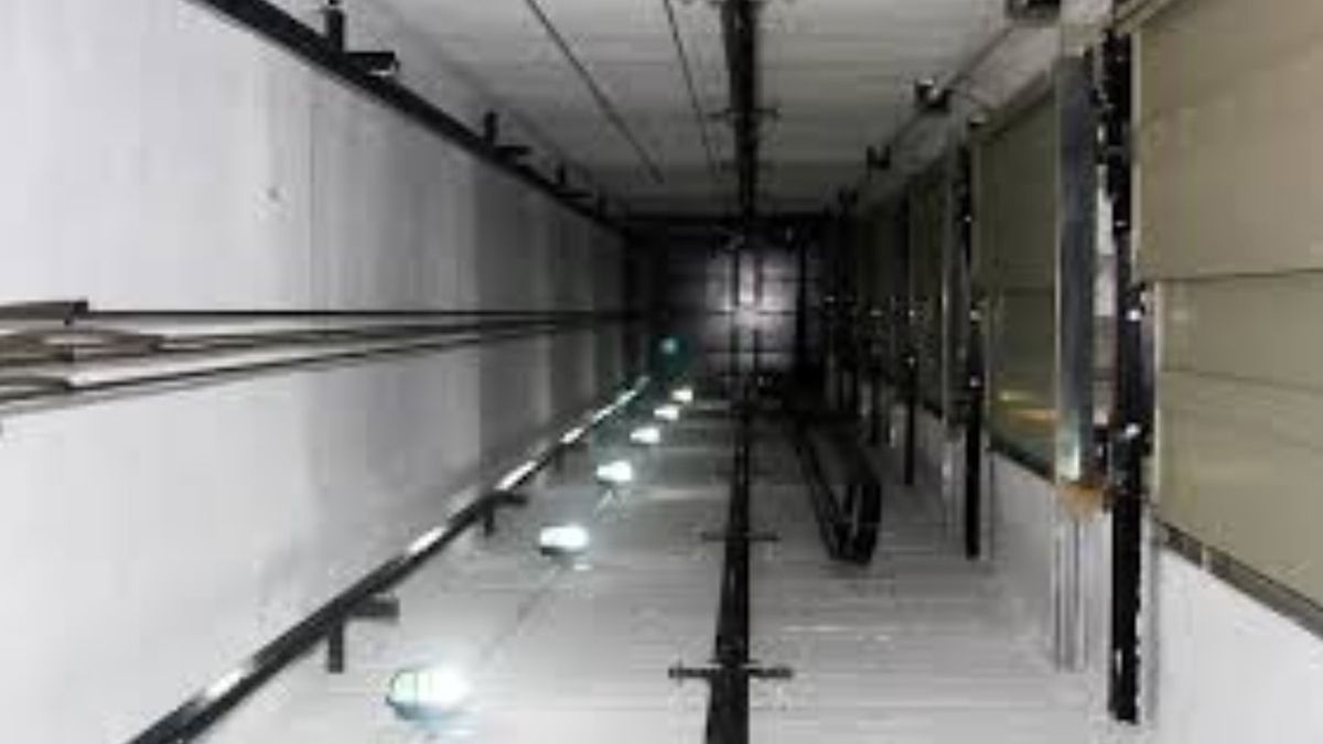 Un operario cayó al hueco del ascensor desde el cuarto piso de un edificio en construcción y se conocieron las causas de su muerte. Un operario cayó al hueco del ascensor desde el cuarto piso de un edificio en construcción y se conocieron las causas de su muerte.