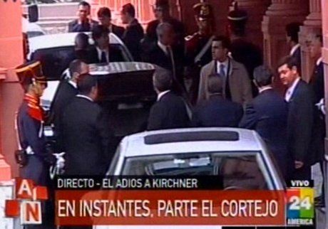 Néstor Kirchner tuvo un funeral multitudinario en la Casa Rosada