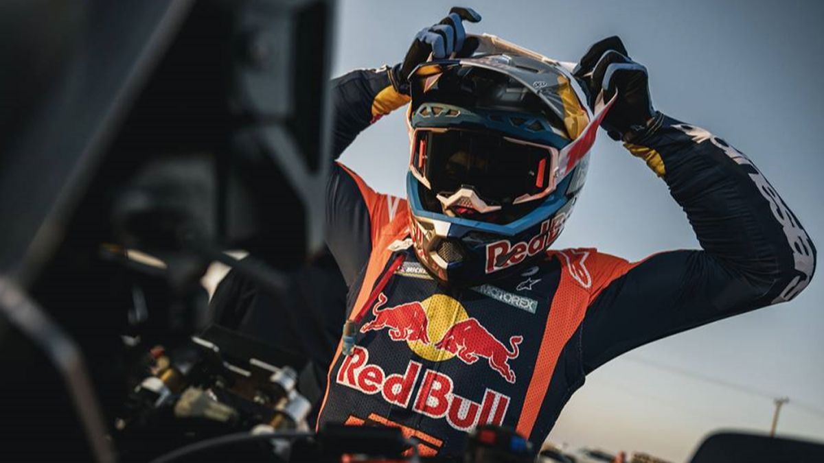 Luciano Benavides ya está cuarto en motos.