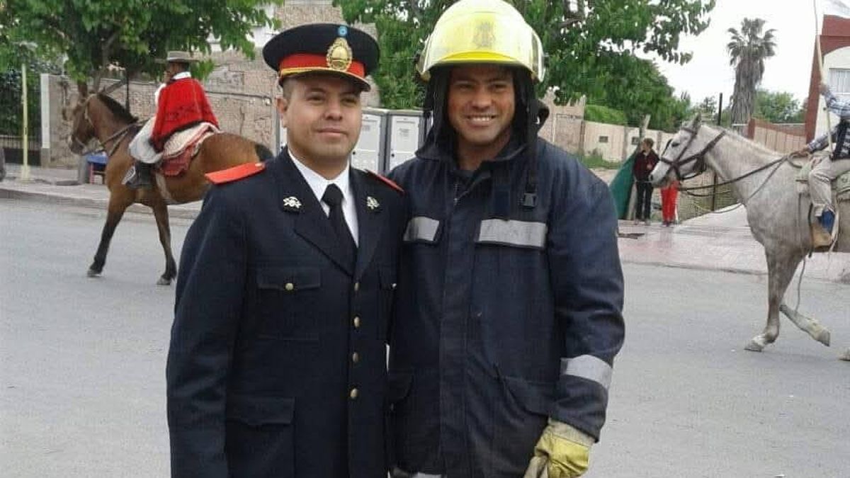 Mauricio y Oscar Mayorga, hermanos bomberos de Lavalle. Mauricio y Oscar Mayorga, hermanos bomberos de Lavalle.