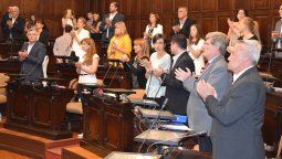 Cuáles son los aumentos aprobados por la Legislatura