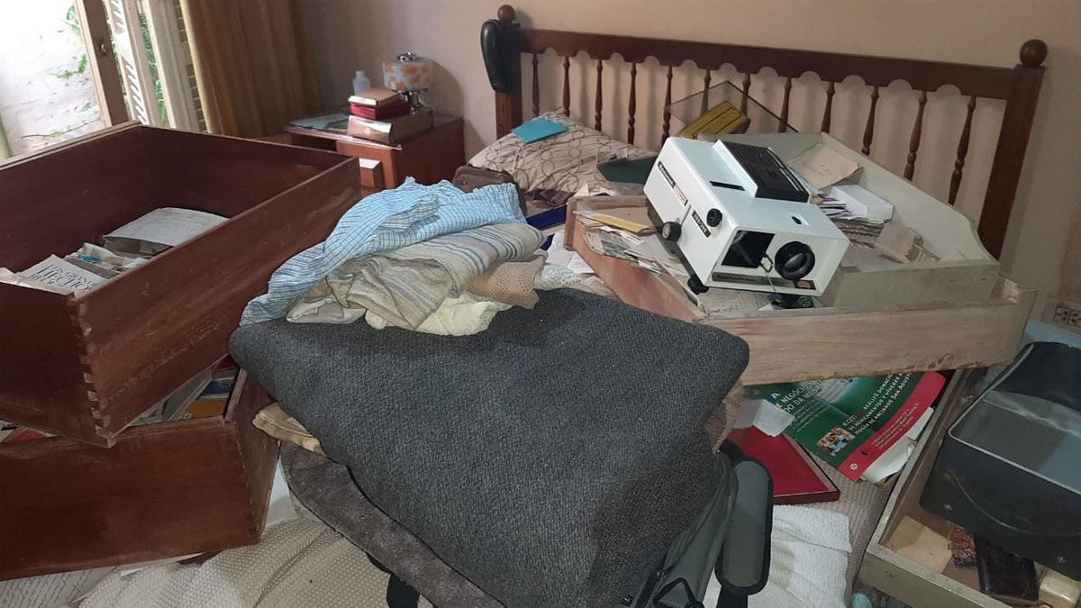 El matrimonio se encontró con este panorama cuando entraron a la habitación de su casa de Dorrego.