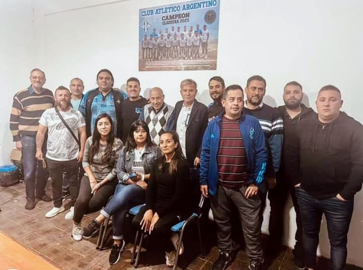 La comisión directiva de Atlético Argentino sigue presidida por Ricardo Godoy.