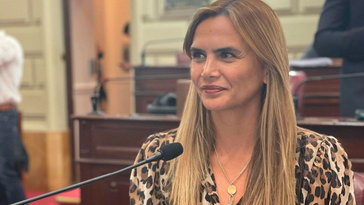 Amalia Granata respondió a las críticas con una amenaza: