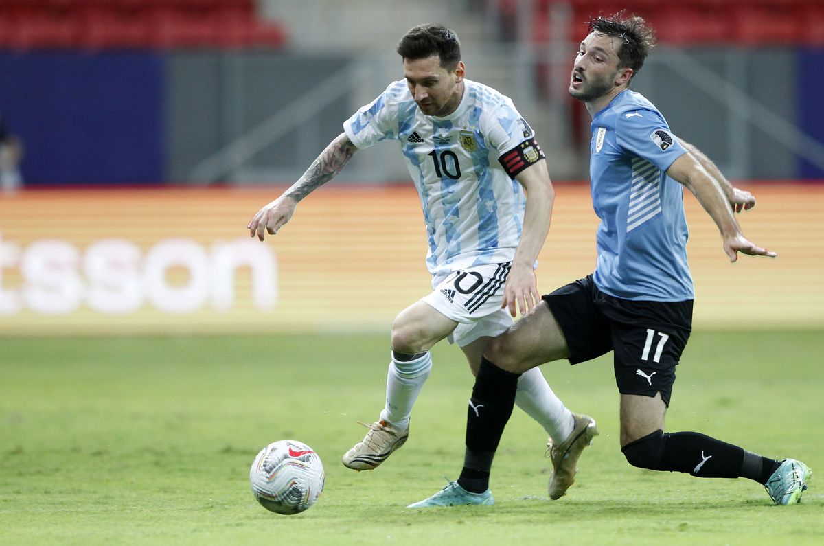 Argentina venció a Uruguay y lidera su zona en la Copa América 2021