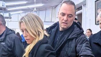 El fiscal pidió levantar el secreto fiscal y bancario de Manuel Adorni y su esposa El fiscal pidió levantar el secreto fiscal y bancario de Manuel Adorni y su esposa