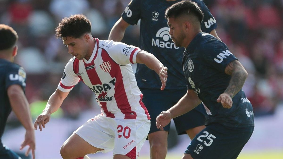 Independiente Rivadavia sumó un punto en su visita a Unión de Santa Fe