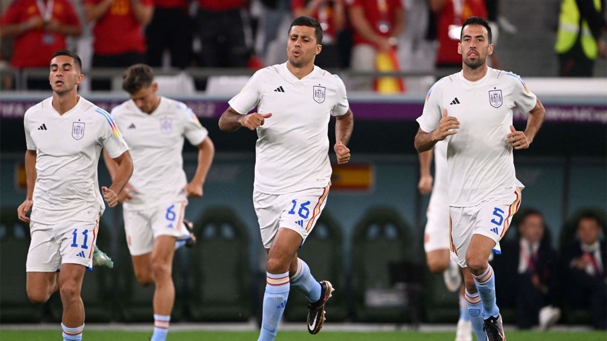 Ferrán Torres. Pedri y Sergio Busquets. Hay desazón en España por la eliminación del Mundial Qatar 2022.