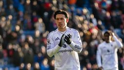 El jugador campeón del mundo regresó a las canchas en el Manchester United.