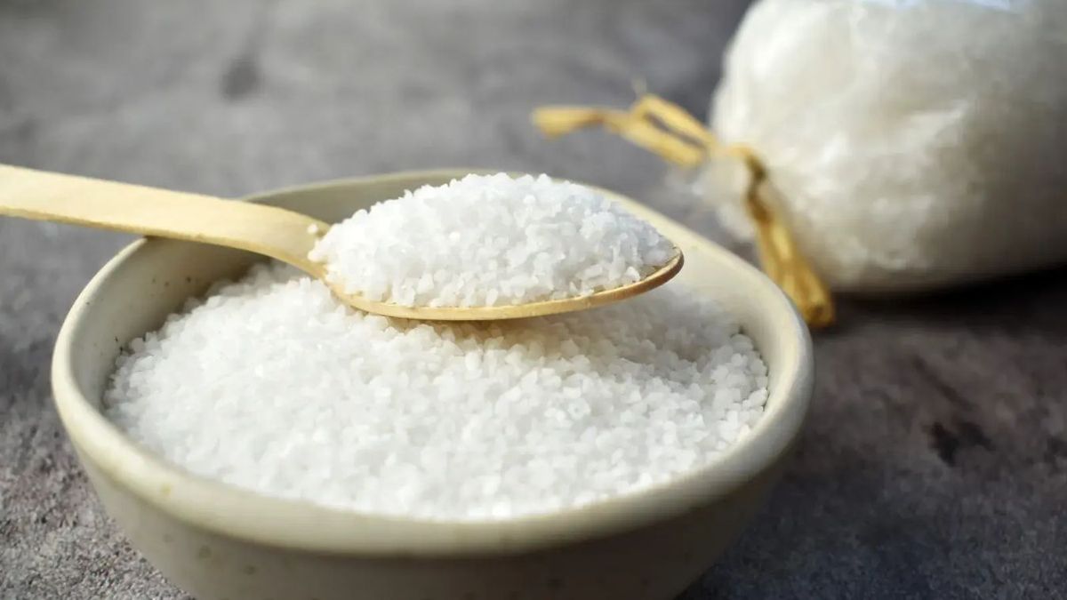 Dónde colocar la sal para atraer abundancia: el ritual de Feng Shui que activa la prosperidad en tu hogar