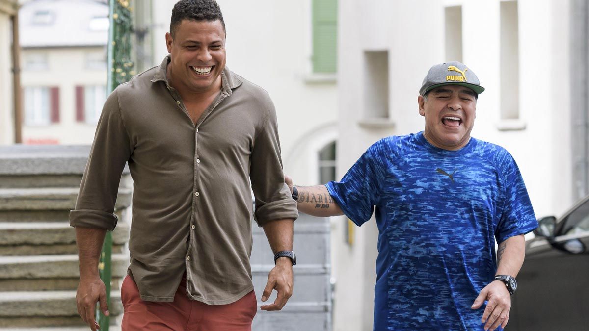 Con el Gordo Ronaldo, un encuentro de cracks.