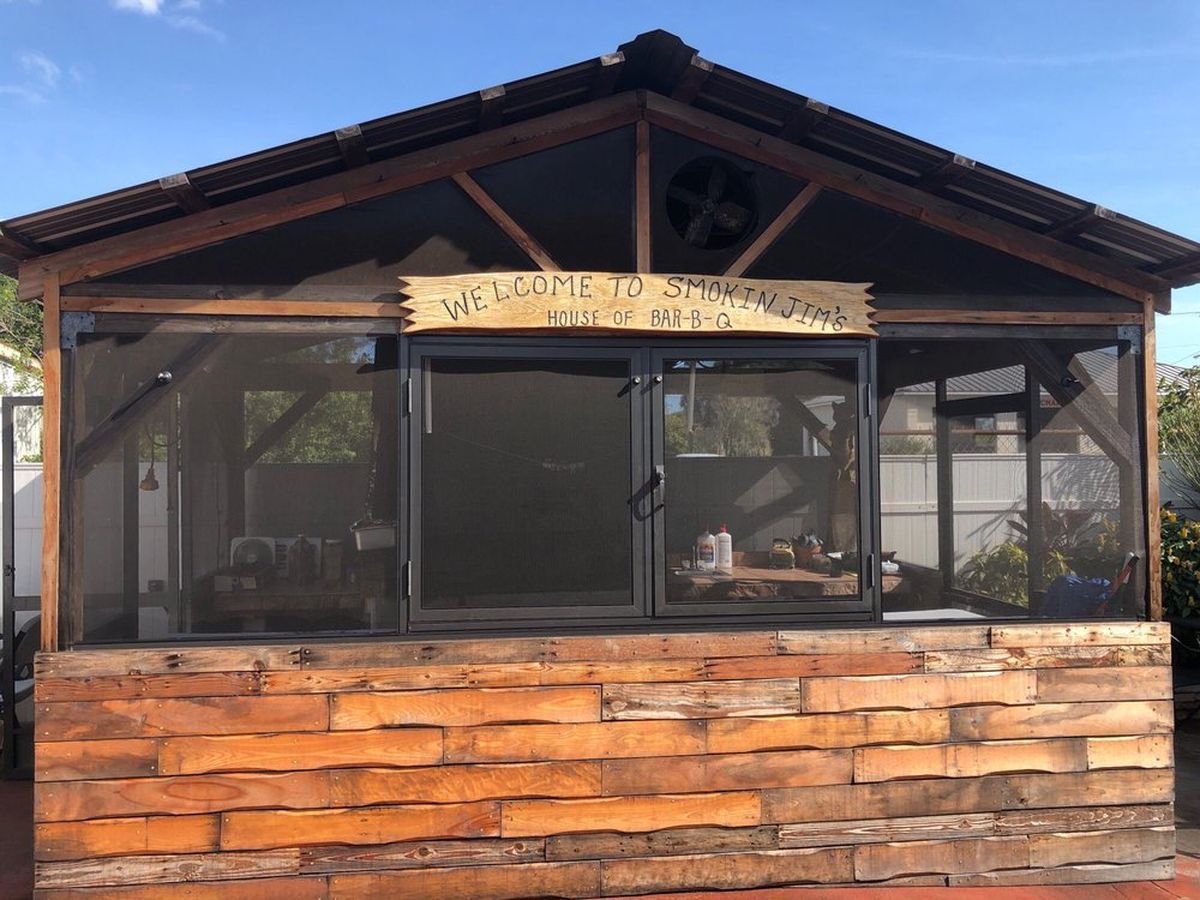 La comida es uno de los principales atractivos de Auburndale. La comida es uno de los principales atractivos de Auburndale.