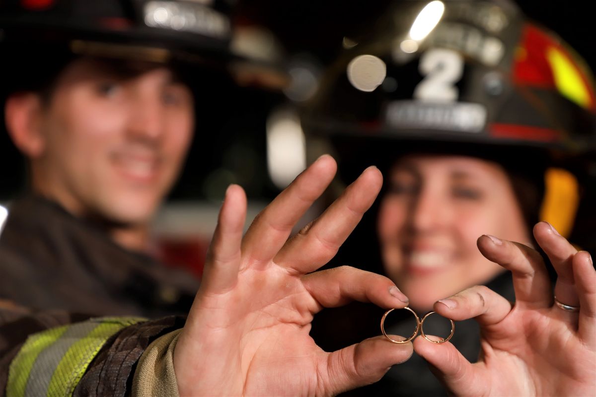 Para los incendios por el Zonda reciente, “Coti” lamenta no haber podido acudir ya que “no estaba de guardia pero tampoco conseguía nafta para llegar al lugar”, es que coincidió ese fin de semana con el faltante de gasolinas en Mendoza. Para los incendios por el Zonda reciente, “Coti” lamenta no haber podido acudir ya que “no estaba de guardia pero tampoco conseguía nafta para llegar al lugar”, es que coincidió ese fin de semana con el faltante de gasolinas en Mendoza.