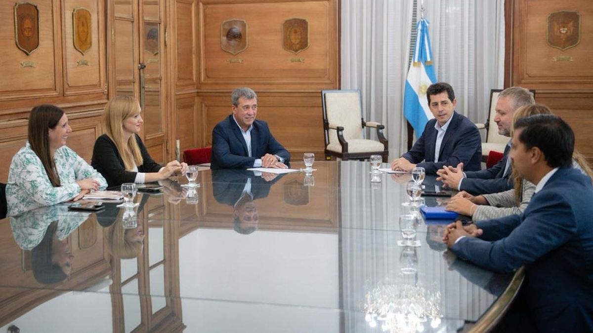 Marisa Uceda, Anabel Fernández Sagasti, Adolfo Bermejo, Eduardo Wado de Pedro, José Lepere, Liliana Paponet y Eber Pérez Plaza.