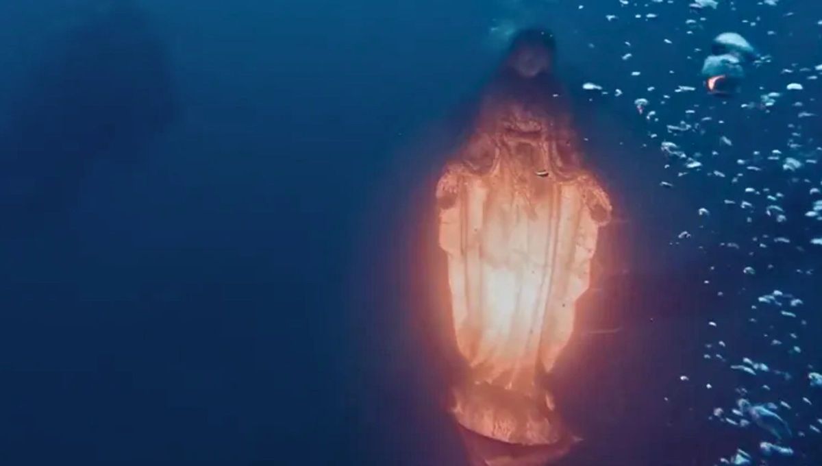 La misteriosa virgen que posa al fondo del Dique Potrerillos y muchos aseguran que se cambia de lugar