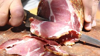 Receta de bondiola artesanal para hacer en casa: paso a paso e ingredientes
