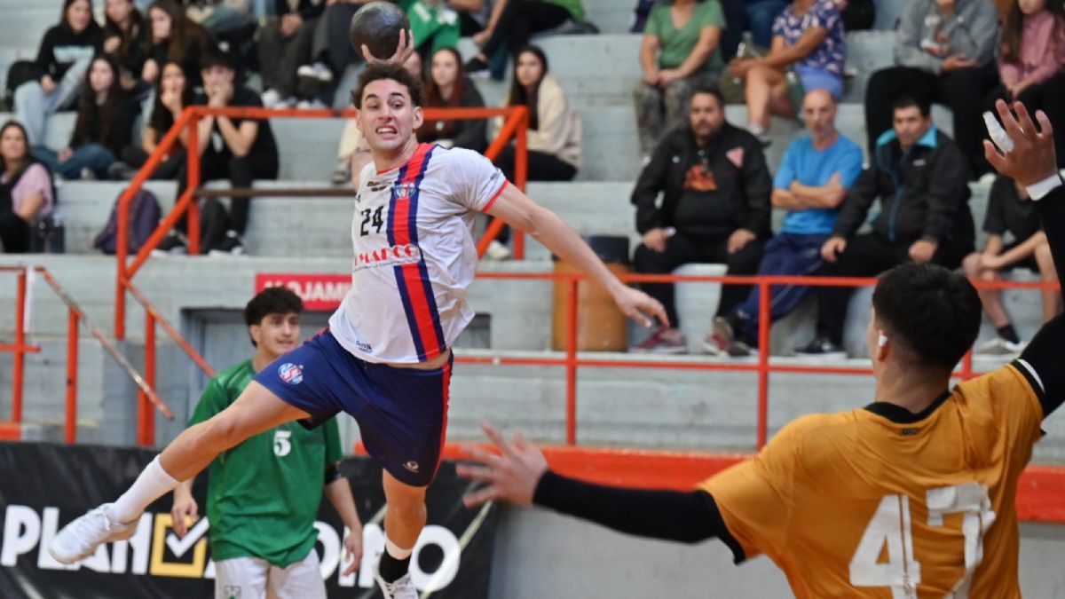 Los varones de Nuestra Señora de Luján -Buenos Aires- ganaron el Campeonato Argentino juvenil A de handball disputado en Mendoza.