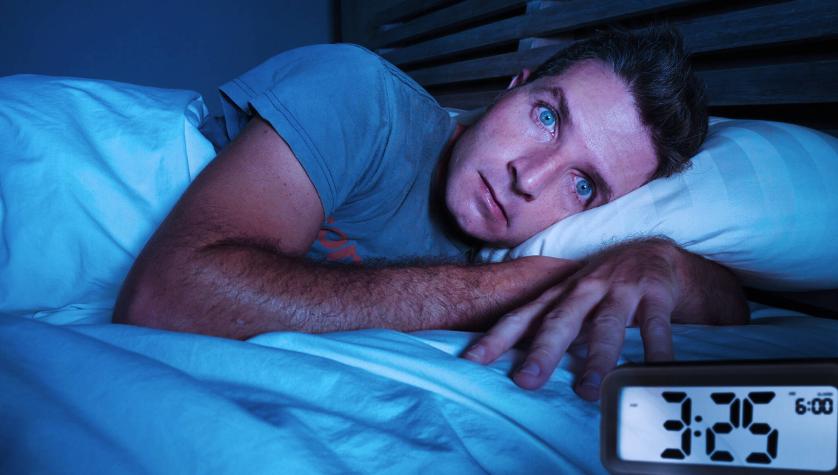 Numerología: ¿qué significa despertarse a las 3 de la mañana?