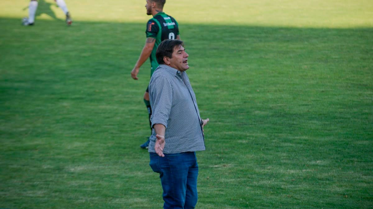 Marcelo Straccia se lamentó porque la Lepra se quedó con las manos vacías. (Martín Pravata/UNO).