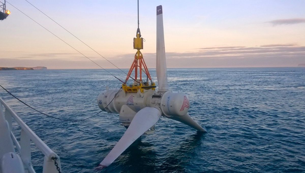 La turbina mareomotriz AR1100 es trasladada e instalada en aguas del estrecho de Naru, en Japón, como parte del primer sistema de energía mareomotriz a escala megavatio conectado a la red eléctrica del país. Foto: Proteus Marine Renewables. La turbina mareomotriz AR1100 es trasladada e instalada en aguas del estrecho de Naru, en Japón, como parte del primer sistema de energía mareomotriz a escala megavatio conectado a la red eléctrica del país. Foto: Proteus Marine Renewables.