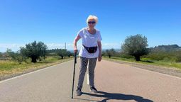 A sus 95 años y con una vitalidad asombrosa. Alicia Mayorga es fundadora de Avome, asociación que brindó familias temporarias a miles de niños de 1971.