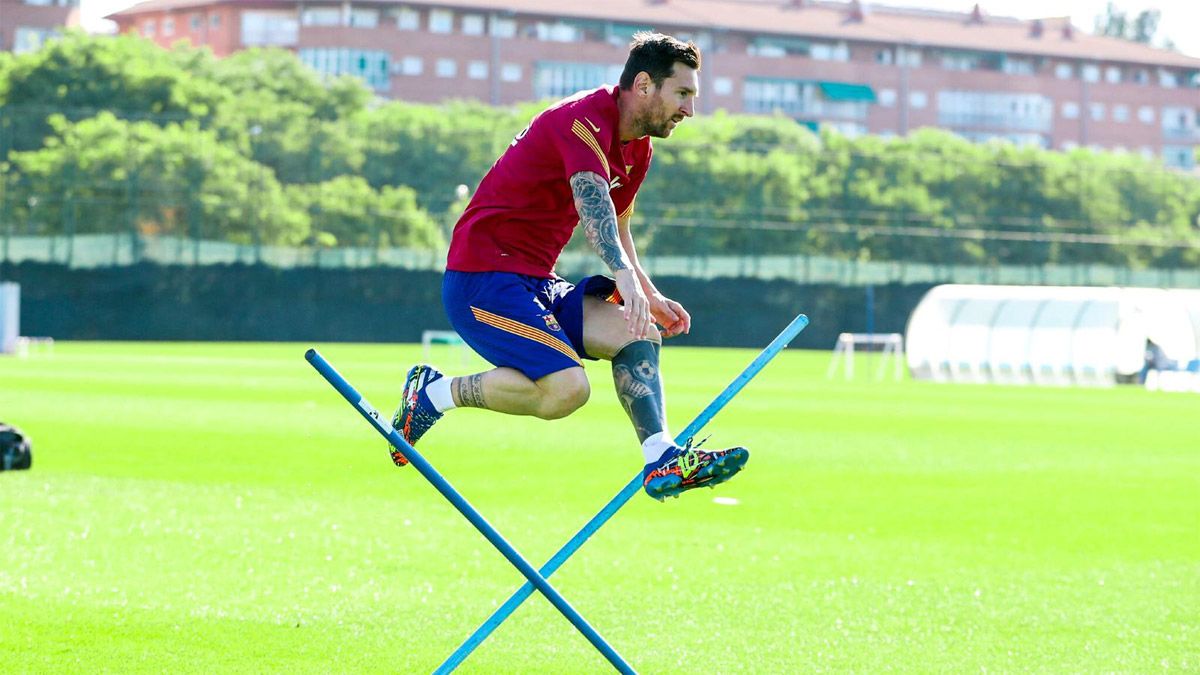 Lionel Messi se entrenó en el día libre del Barcelona