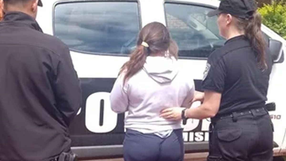 Jubilado fue estafado durante diez años: una mujer usó su tarjeta de crédito y tiró la casa por la ventana
