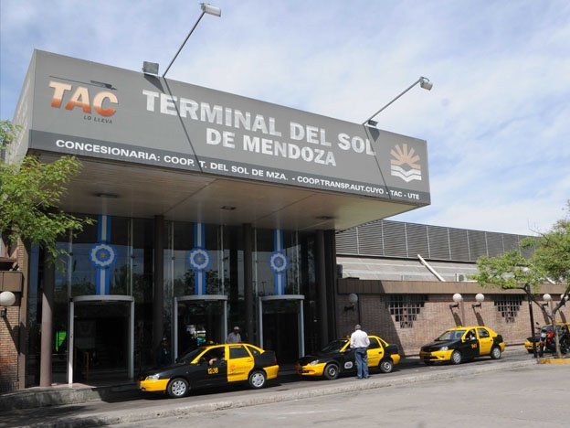 El Gobierno anunció que licitará la concesión de la Terminal del Sol