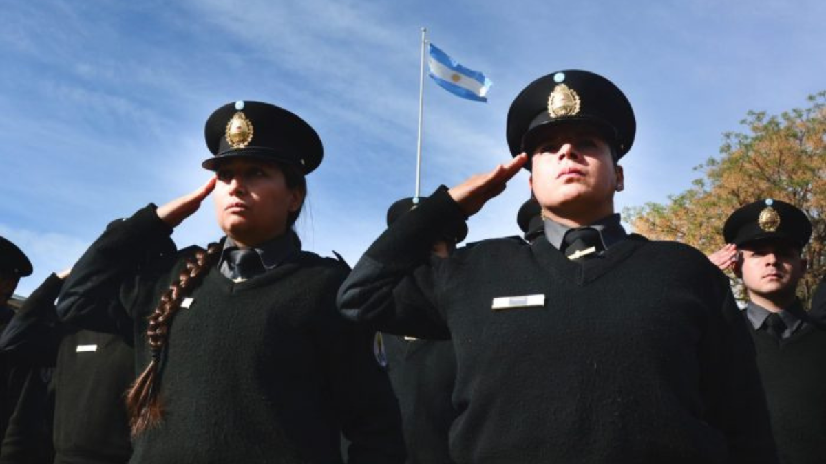 Quienes aprueben las distintas fases, comenzarán un curso de preparación, de unos seis meses para poder ingresar al Servicio Penitenciario de Mendoza.