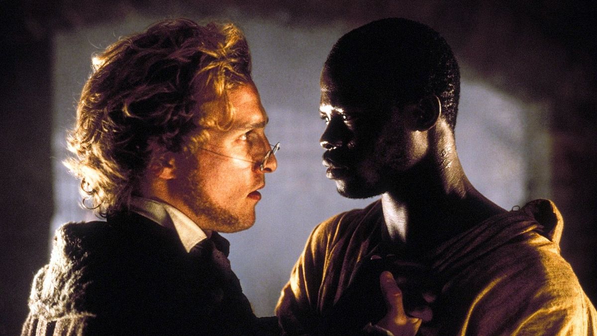 El actor Djimon Hounsou casi abandona el rodaje porque no soportaba la filmación de las escenas encadenado con cadenas reales. El actor Djimon Hounsou casi abandona el rodaje porque no soportaba la filmación de las escenas encadenado con cadenas reales.