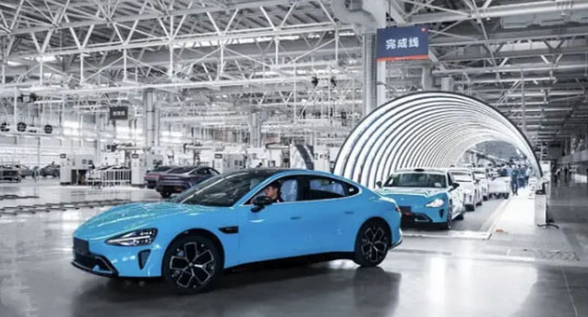 El Xiaomi SU7 sorprendió al mundo con su éxito en ventas.